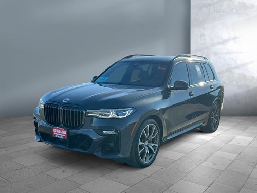 2022 BMW X7 M50i