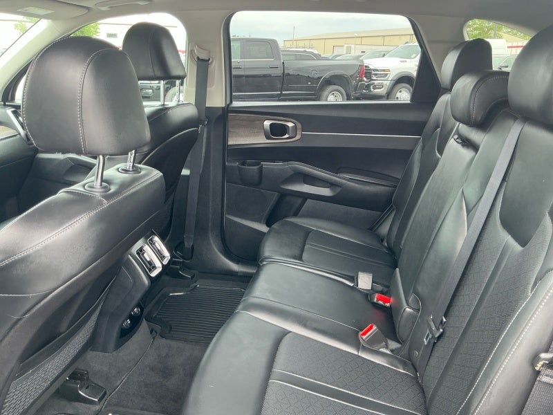 2023 Kia Sorento X-Line S