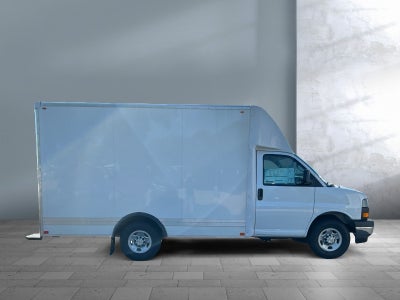 2025 GMC Savana Cutaway 3500 1WT