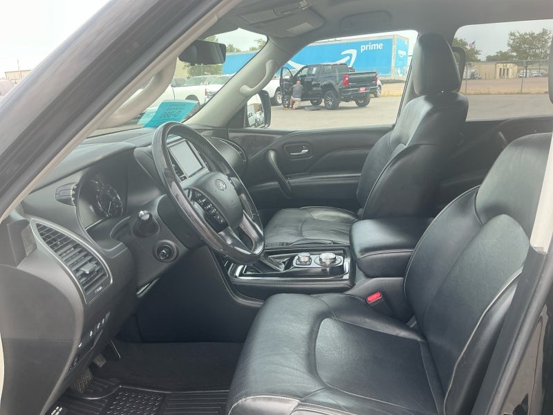 2021 INFINITI QX80 LUXE
