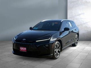 2025 Toyota Crown Signia XLE