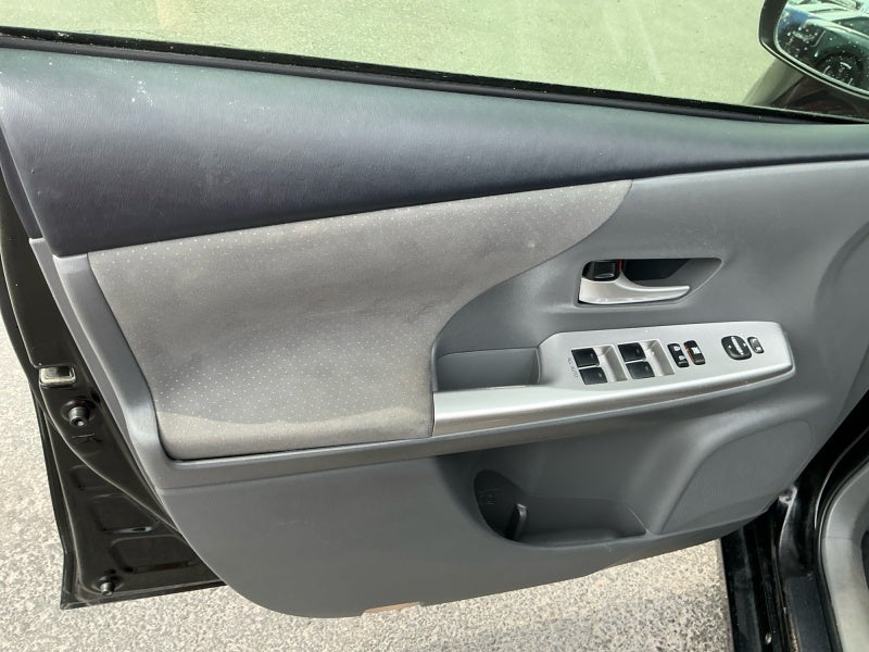 2012 Toyota Prius v Two
