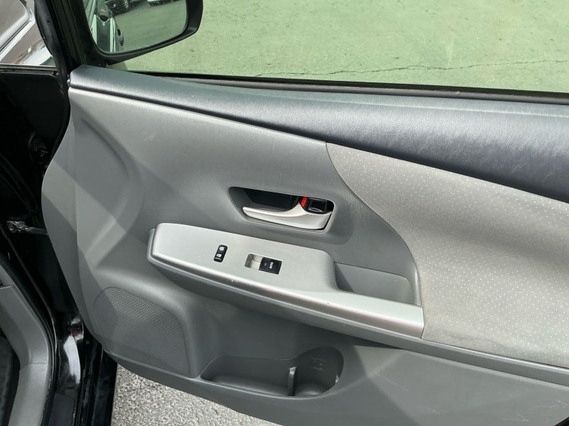 2012 Toyota Prius v Two