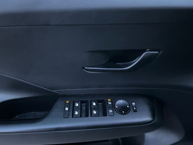 2024 Hyundai Kona SE