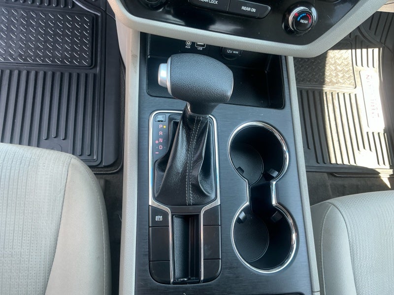 2020 Kia Sedona LX