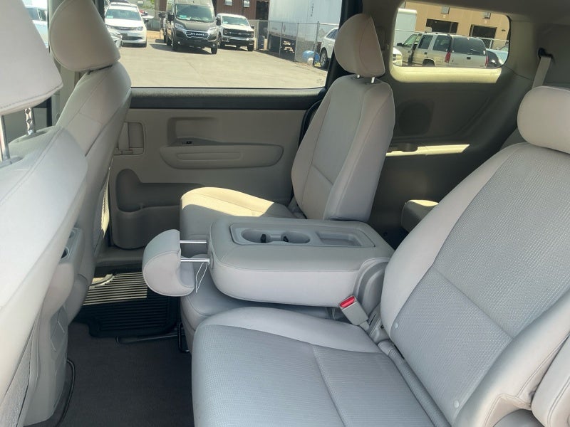 2020 Kia Sedona LX