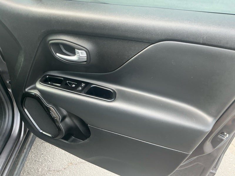 2020 Jeep Renegade Altitude